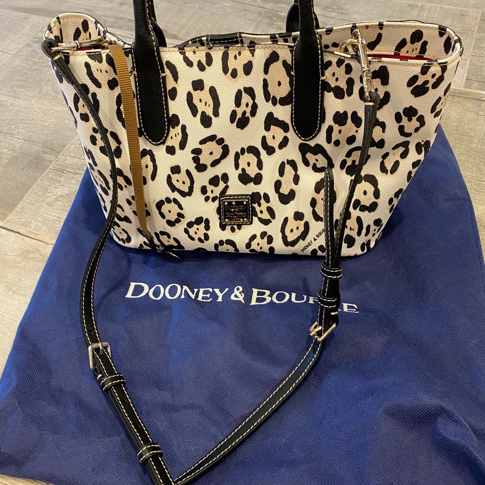 Dooney and Bourke purse